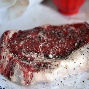 Антрекот з яловичини рецепт на сковороді з фото крок за кроком (яловичина) Антрекот з яловичини рецепт на сковороді з фото крок за кроком