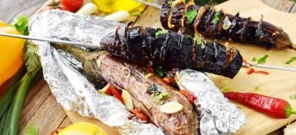 Баклажани на мангалі - рецепти маринаду і запікання закуски на решітці і шампурах (решітці) Баклажани на мангалі - рецепти маринаду і запікання закуски на решітці і шампурах