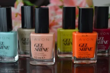 Avon оновлені лаки для нігтів gel shine