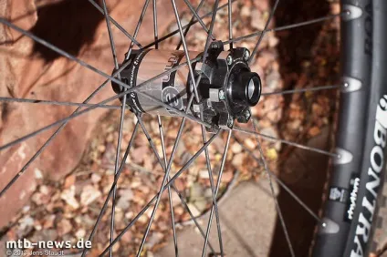 Bontrager rhytm вілсет з парою незвичайних рішень (вілсет) Bontrager rhytm вілсет з парою незвичайних рішень