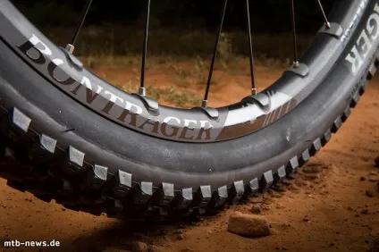 Bontrager rhytm вілсет з парою незвичайних рішень (вілсет) Bontrager rhytm вілсет з парою незвичайних рішень