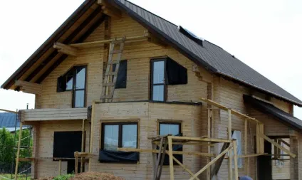 Чим пофарбувати будинок з бруса всередині і зовні огляд захисних засобів і фарби (всередині) Чим пофарбувати будинок з бруса всередині і зовні огляд захисних засобів і фарби