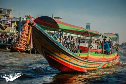 Чао Прайя і канали, Bangkok - річковий транспорт (річка Чао Прайя) Чао Прайя і канали, Bangkok - річковий транспорт