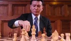 Що на лобі у циклопа, укупі з величезним зростанням, зводило з розуму оточуючих