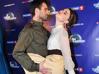 Що твориться за кулісами танців з зірками в прямому ефірі (лаштунками) Що твориться за кулісами танців з зірками в прямому ефірі