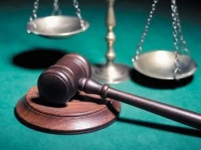 Позбавлення права спеціального діяльності, як вид покарання в адміністративному праві України (позбавлення спеціального права наданого фізичній особі) Позбавлення права спеціального діяльності, як вид покарання в адміністративному праві рф