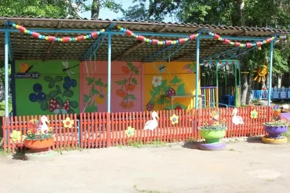 Літній дизайн прогулянкового ділянки доу () Літній дизайн прогулянкового ділянки доу