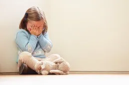 Дитячі страхи гри, вправи, поради батькам від дитячих психологів (боязнь темряви) Дитячі страхи гри, вправи, поради батькам від дитячих психологів