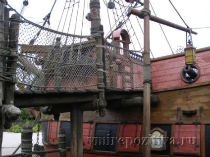Діснейленд - країна пригод (adventureland) (фотографії) Діснейленд - країна пригод (adventureland)