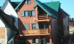Family apartments 3 (фемілі Апартментс) Жабляк, Чорногорія (Безкоштовно розміщенні всіх) Family apartments 3 (фемілі Апартментс) Жабляк, Чорногорія