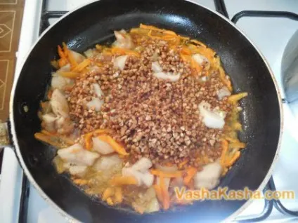 Гречка на сковороді з куркою простий і смачний рецепт (куркою) Гречка на сковороді з куркою простий і смачний рецепт