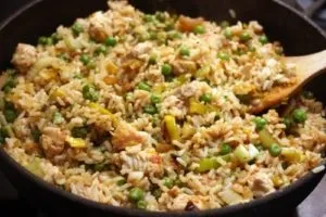 Індичка з рисом і овочами