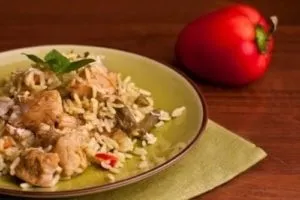 Індичка з рисом і овочами