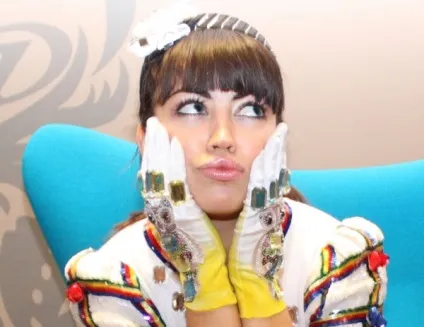 І знову про божевільних датчанка! Знайомтеся, aura dione (мода 2014 року) І знову про божевільних датчанка! Знайомтеся, aura dione