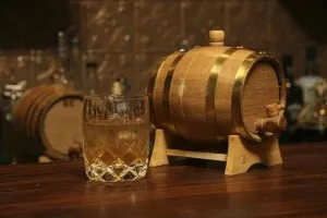 Якісний бурбон в домашніх умовах - рецепт приготування відео, nalivali (рецепт) Якісний бурбон в домашніх умовах - рецепт приготування відео, nalivali