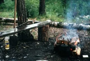 Як розвести багаття під дощем - виживання в дикій природі і екстремальних ситуаціях (багаття під дощем) Як розвести багаття під дощем - виживання в дикій природі і екстремальних ситуаціях