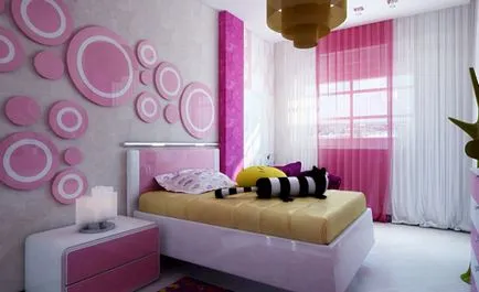 Кои подходящ за завесите в спалнята розов тапет - възможности oformlenieya