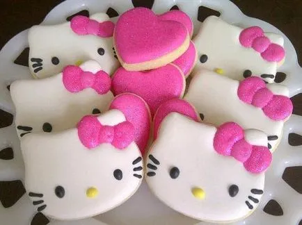 Как да украсят красиви торти и сладкиши с коте (Hello Kitty) как да се украсяват