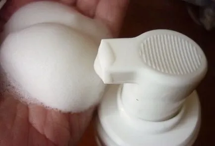 Как да се почисти лицето у дома с помощта на натурална козметика