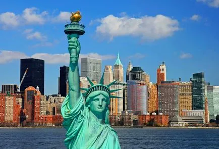 Cum se ajunge la Statuia Libertății din New York - note romane despre viata in America