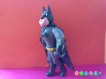 Batman farag az agyag a kezüket