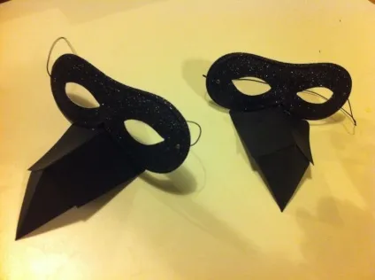 Як зробити маску ворони на голову (ворони) Як зробити маску ворони на голову