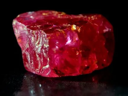 Stone рубин история и разнообразие на минерални, химически, лечебни и магически свойства