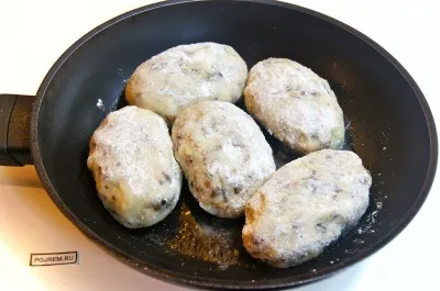 Burgonya szelet gombával - lépésről lépésre recept, hogyan kell főzni fotókkal