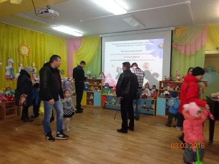 A verseny a legszokatlanabb baba készült saját kezével, mbdou Child Development Center - Óvoda