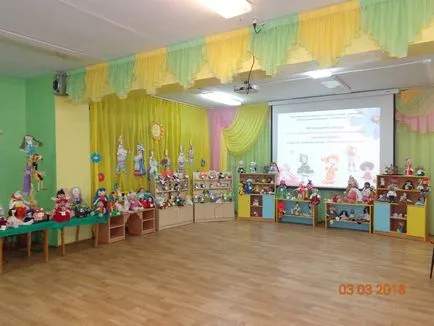 A verseny a legszokatlanabb baba készült saját kezével, mbdou Child Development Center - Óvoda