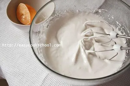 Сирене рецепта за торта със снимка стъпка по стъпка, лесни рецепти