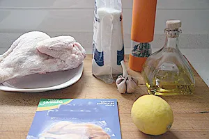 Csirke sült a hüvely a sütőben, finom receptek a spanyol konyha