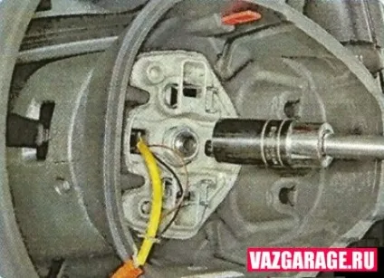 Як зняти кермо гранти