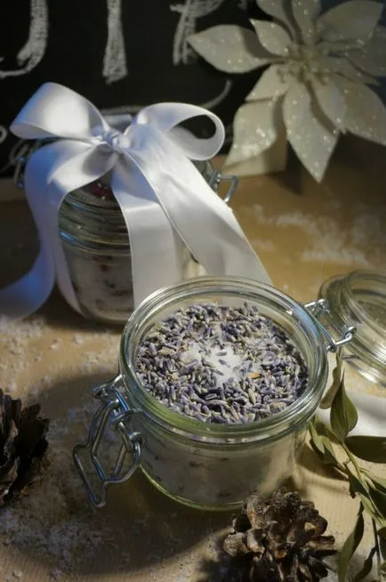 Karácsonyi ajándékok a kezüket habzó aromafürdő só - la lavanda