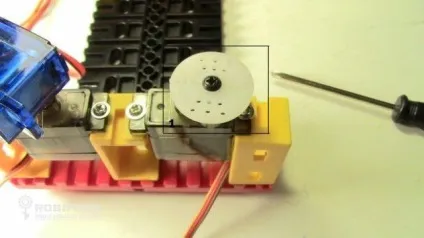 Як своїми руками зробити павукоподібних робота на arduino (arduino) Як своїми руками зробити павукоподібних робота на arduino