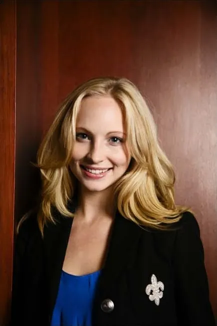 Stilul oficial al Candice Accola