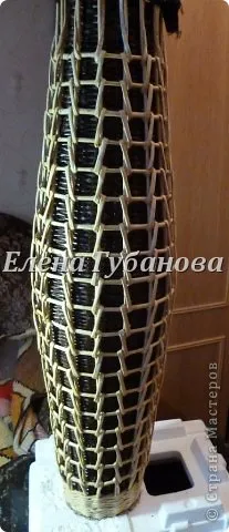 Wicker ваза, художници страни