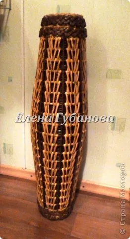 Wicker ваза, художници страни