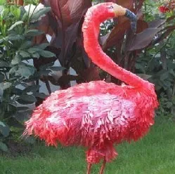 Розови фламинго в градина, лятна бизнес