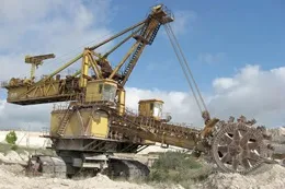 Як вибрати екскаватор в оренду - корисна інформація про вибір спецтехніки в оренду від