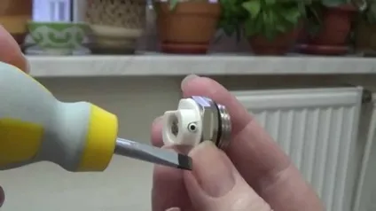 Як вигнати повітря з радіаторів (радіаторів) Як вигнати повітря з радіаторів