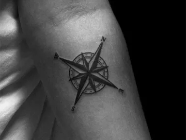 Татуировка Роза Ветров - което означава, снимки - студио за татуировки казарми