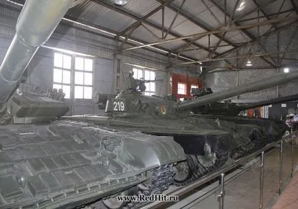 Tank Museum Kubinka - Budapest - redhit