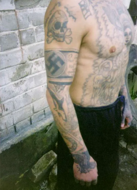 Tetoválás, ami félő, hogy azt jelenti, bűnügyi tetoválás (18 fotó)