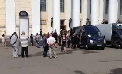 Як лікар він чудово розумів, що з ним відбувається »(лікар) Як лікар він чудово розумів, що з ним відбувається »