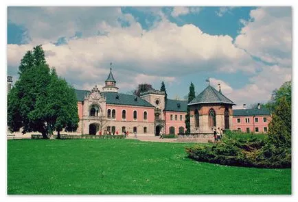 Castle Sychrov в Чехия