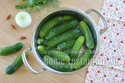 Téli saláta uborka „női ujjak” recept egy fotó