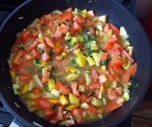 Короп запечений в духовці з рисом і овочами (як приготувати коропа) Короп запечений в духовці з рисом і овочами