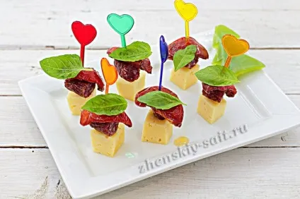 Канапе на святковий стіл, рецепти з фото в домашніх умовах (канапе на святковий стіл рецепти) Канапе на святковий стіл, рецепти з фото в домашніх умовах