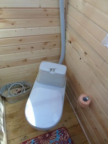 WC Suburban fără sifon și soiuri de unscented și instalare